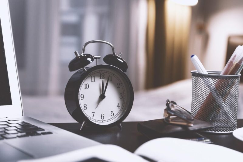 time-2980690_1280 Behalte die Zeit immer im Blick